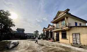 Những căn nhà chống bão, lũ của người dân vùng ngập trũng thôn Hội Điền, xã Hải Phong, huyện Hải Lăng, tỉnh Quảng Trị. Ảnh: Nguyên Linh-TTXVN