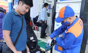 Giá mặt hàng xăng dầu đồng loạt giảm