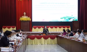 Phó Bí thư Thường trực Thành ủy Hà Nội Nguyễn Thị Tuyến phát biểu kết luận buổi làm việc.