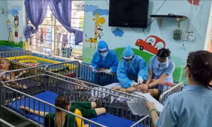 Dịch COVID-19: Ngày 3/9, ghi nhận 14.922 ca nhiễm mới, riêng Thành phố Hồ Chí Minh gần 8.500 ca nhiễm