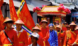 Lễ hội Nghinh Ông Sông Đốc. Ảnh: TTXVN