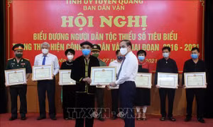 Biểu dương người dân tộc thiểu số tiêu biểu về dân vận ở Tuyên Quang