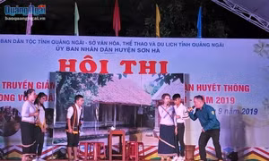Các hội thi sân khấu hóa để tuyên truyền giảm thiểu tảo hôn và hôn nhân cận huyết thống được triển khai rộng rãi. Ảnh: baoquangngai.vn