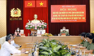 Chủ tịch Quốc hội Vương Đình Huệ dự Hội nghị trực tuyến toàn quốc quán triệt, giao nhiệm vụ và phát lệnh ra quân bảo đảm an ninh, trật tự Ngày bầu cử