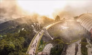Báo Anh chọn cầu Vàng vào danh sách kỳ quan mới của thế giới