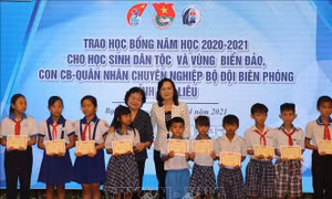 Hỗ trợ học sinh dân tộc thiểu số, con em ngư dân hoàn cảnh khó khăn ở Bạc Liêu