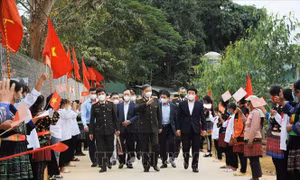 Bộ trưởng Bộ Công an Tô Lâm dự Ngày hội Đại đoàn kết toàn dân tộc tại xã Phì Nhừ