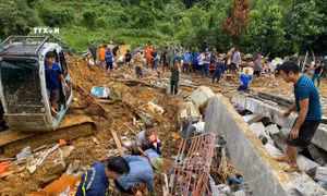 Vụ sạt lở nghiêm trọng tại Hà Giang: Gấp rút cứu người và thông tuyến giao thông
