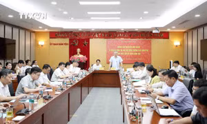 Phó Thủ tướng Thường trực Nguyễn Hòa Bình làm việc với Ủy ban Dân tộc
