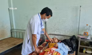 Kon Tum trước nguy cơ thiếu bác sỹ ở cơ sở