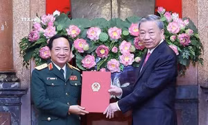 Chủ tịch nước trao Quyết định bổ nhiệm Thượng tướng Trịnh Văn Quyết làm Chủ nhiệm Tổng cục Chính trị Quân đội nhân dân Việt Nam