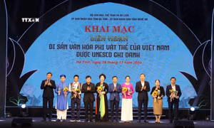 Khai mạc Liên hoan Di sản văn hóa phi vật thể của Việt Nam được UNESCO ghi danh