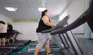 Béo phì và lượng đường trong máu cao khiến sức khỏe con người ngày càng kém