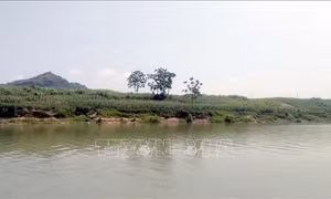 Một góc sông Mã tại xã Vĩnh Yên, huyện Vĩnh Lộc, tỉnh Thanh Hóa. Ảnh: TTXVN