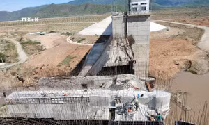 Giải quyết khó khăn, sớm đưa dự án hồ chứa nước Sông Than tích nước chống hạn