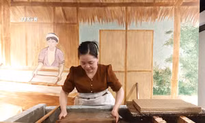 Hà Nội: Phục dựng mô hình làng nghề giấy Dó vùng Bưởi xưa