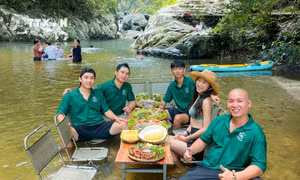 Giới trẻ Khánh Hòa làm du lịch bản địa