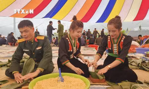 Người nghèo huyện biên giới Nậm Pồ vui đón Xuân mới