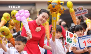 Bộ Chính trị yêu cầu thực hiện chủ trương lương của nhà giáo được ưu tiên xếp cao nhất