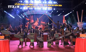 Nồng nàn đêm hội sóc Bom Bo