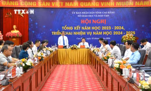 Bộ trưởng Nguyễn Kim Sơn: Cao Bằng cần quan tâm đầu tư cho giáo dục vùng sâu, vùng xa