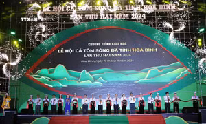 Khai mạc Lễ hội Cá Tôm sông Đà năm 2024