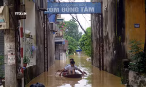 Nước lũ dâng cao, Thái Nguyên di dời khẩn cấp hàng trăm hộ dân trong đêm