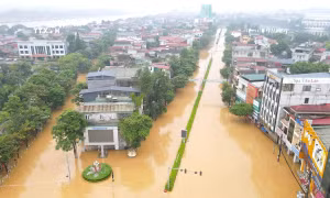 Thành phố Yên Bái: Hơn 3.500 hộ dân phải di dời do nước sông Hồng dâng cao