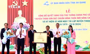 An Giang công bố Thoại Sơn đạt chuẩn huyện nông thôn mới nâng cao