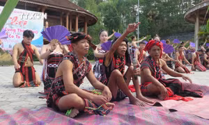 Độc đáo Lễ hội tấc ka coong 