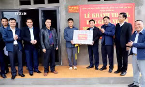 Hà Giang: Khánh thành ngôi nhà đầu tiên trong chương trình “xóa nhà tạm, nhà dột nát”