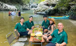 Giới trẻ Khánh Hòa làm du lịch bản địa