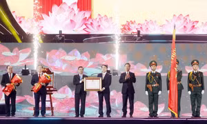 Chủ tịch nước Võ Văn Thưởng dự Lễ kỷ niệm 20 năm thành lập tỉnh Hậu Giang