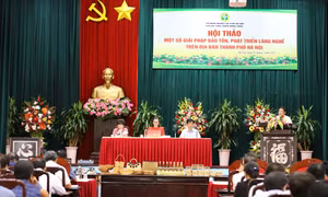 Quang cảnh Hội thảo “Một số giải pháp bảo tồn, phát triển làng nghề trên địa bàn thành phố Hà Nội” do Chi cục Phát triển nông thôn Hà Nội tổ chức.