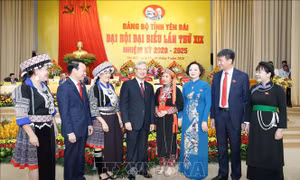 Tiến tới Đại hội XIII của Đảng: Đồng chí Trần Quốc Vượng dự khai mạc Đại hội Đảng bộ tỉnh Yên Bái lần thứ XIX