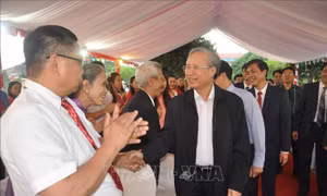 Thường trực Ban Bí thư Trần Quốc Vượng thăm các trường vùng cao đặc biệt khó khăn ở Yên Bái