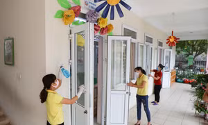 Tổng vệ sinh toàn diện cơ sở vật chất tại Trường mầm non Đan Phượng (huyện Đan Phượng).