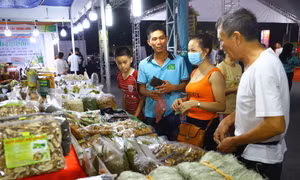 Việc chế biến và bảo quản nông sản sẽ giúp nâng cao giá trị và chất lượng sản phẩm.