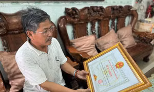Lão nông Nguyễn Thanh Hùng tiên phong đưa cơ giới hóa vào sản xuất nông nghiệp