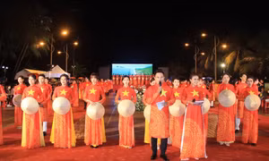 Festival Biển 2023: Tôn vinh áo dài Việt Nam