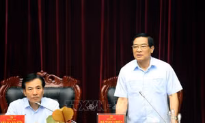 Chủ tịch Hội đồng Dân tộc của Quốc hội Hà Ngọc Chiến phát biểu tại buổi làm việc. Ảnh: Phan Tuấn Anh – TTXVN