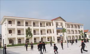 Khu nội trú vừa đưa vào sử dụng của Trường phổ thông dân tộc nội trú huyện Phú Lương. Ảnh: Hoàng Nguyên – TTXVN