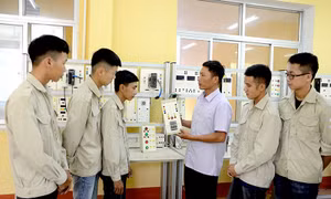Đào tạo nghề Điện công nghiệp tại trường Cao đẳng Nghề Kỹ thuật - Công nghệ Tuyên Quang. Nguồn: sonoivu.tuyenquang.gov.vn