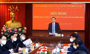Đồng chí Nguyễn Trọng Nghĩa phát biểu tại hội nghị. Ảnh: An Đăng – TTXVN