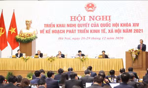 Thủ tướng Nguyễn Xuân Phúc chủ trì Hội nghị Chính phủ với các địa phương (triển khai Nghị quyết của Quốc hội khóa XIV về kế hoạch triển khai phát triển kinh tế - xã hội năm 2021. Ảnh: Thống Nhất – TTXVN