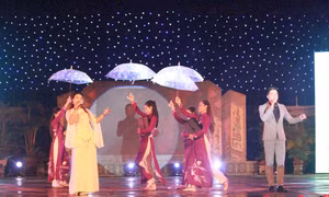 Festival Huế 2022: Chương trình nghệ thuật “Hương sắc mùa thu”