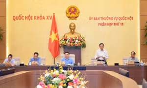 Phó Chủ tịch Quốc hội Nguyễn Khắc Định phát biểu. Ảnh: Doãn Tấn – TTXVN