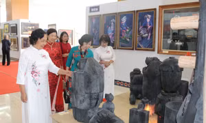 210 tác phẩm tham gia Triển lãm nghệ thuật khu vực Tây Bắc - Việt Bắc