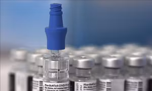Nguy cơ mắc chứng đông máu sau khi tiêm vaccine phòng COVID-19 là rất thấp