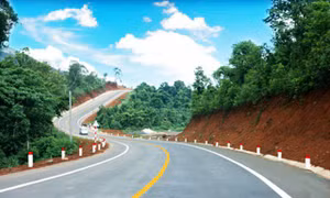 Phê duyệt Khung chính sách bồi thường Dự án xây dựng đường Hồ Chí Minh đoạn Chợ Chu - Ngã ba Trung Sơn. Ảnh: baochinhphu.vn